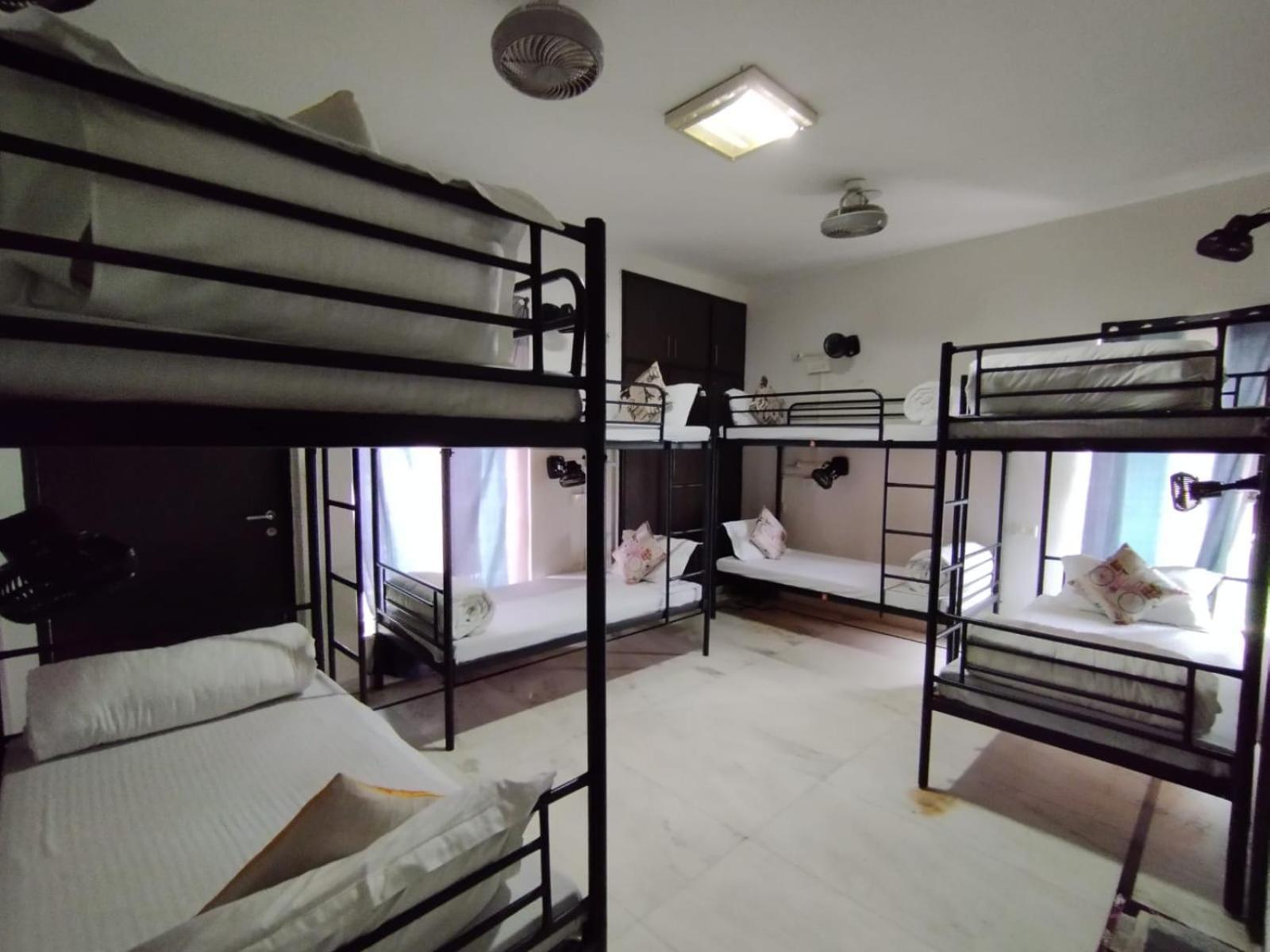 A Sleepy Fox Hostel Ню Делхи Екстериор снимка